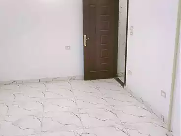 Apartments For sale in Street Number 30, El Mandara, 100 sqm