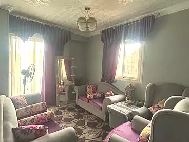 شقق للبيع في شارع الزهراء، عين شمس الشرقية، 100 متر