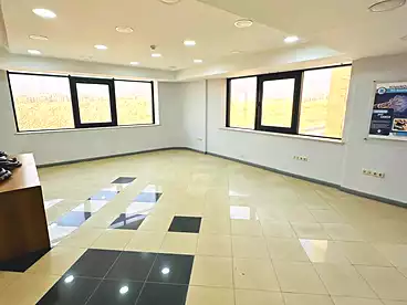 مقر إداري للإيجار في كارفور، المعراج العلوي، 600 متر