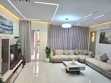 عقارات للبيع في كمبوند جراندا لايف - ايجي جاب، كمبوند بمدينة الشروق، 121 متر