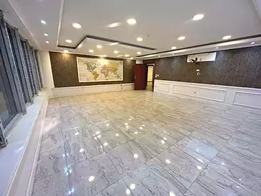 مكاتب للإيجار في شارع اللاسلكي، المعادي الجديدة، 300 متر