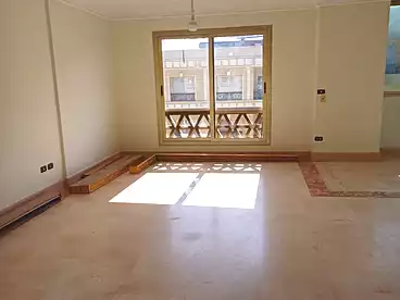 Administrative For rent in Morabaa El Wozaraa, Sheraton, 200 sqm