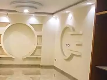 إداري للبيع في الهانوفيل، العجمي، 130 متر