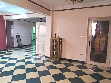 Apartments For sale in Ahmed Esmat St., Ain Shams, 140 sqm