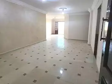 Apartments For sale in El Saa'ah Sq, Victoria, 125 sqm