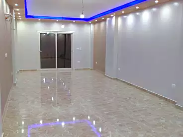 شقق للإيجار في شارع المجزر الالي، اللبيني، 200 متر