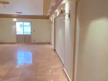 عقارات للإيجار في شارع طيبة، كامب شيزار، 159 متر