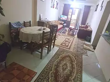 شقق للبيع في شارع الاربعين، بيانكي، 100 متر