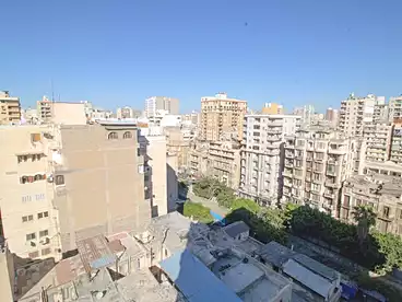 شقق للبيع في شارع بورسعيد، كامب شيزار، 160 متر