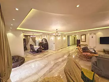 Full Floor For sale in New Narges, New Cairo - 5th Settlement, 425 sqm