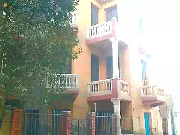 مباني للبيع في شارع المحطة، الجيزة، 280 متر