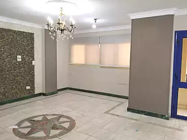 إداري للإيجار في شارع اللاسلكي، المعادي الجديدة، 280 متر