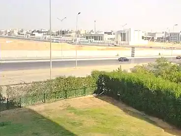 في ابو الهول 3، جاردينيا هايتس - أبو الهول، 150 متر