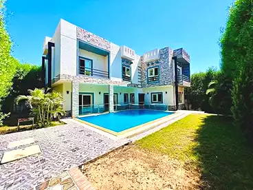 Villas For rent in Cordoba St., King Mariout, 400 sqm