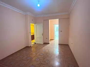 Apartments For sale in Mahmoud Khater St., Helwan, 186 sqm