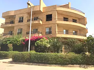عقارات للبيع في شارع كمال وليم، جنوب الاكاديميه (ب)، 295 متر