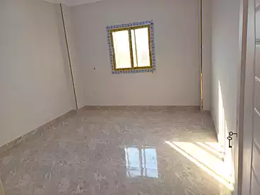 للبيع في شارع تاجان، البنفسج 1، 230 متر