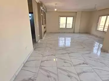 Apartments For rent in 3rd Neighborhood, El Hadabah El Wosta, 200 sqm