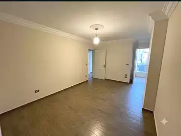 شقق للبيع في شارع محرم بك، محرم بك، 137 متر