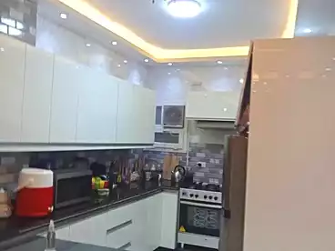 شقق للبيع في شارع الشهيد احمد حمدي، الطوابق، 120 متر