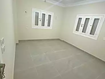 شقق للبيع في شارع 1، الحي الاول، 220 متر