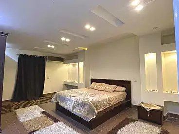 عقارات للإيجار في اللبيني، فيصل، 300 متر