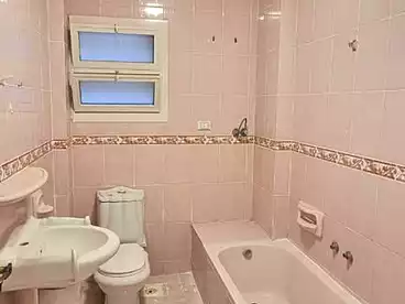 Apartments For sale in Shatee El Nakheel, Al Agamy, 140 sqm