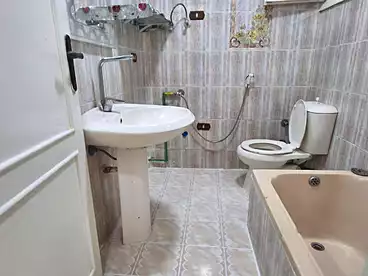 Chalets For sale in Shatee El Nakheel, Al Agamy, 180 sqm