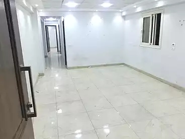 مقر إداري للإيجار في شارع المراغي، حلوان الشرقية، 140 متر