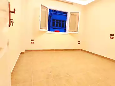 شقق للبيع في شارع خليل حماده، سيدي بشر بحري، 165 متر