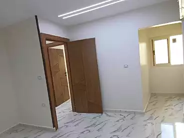 شقق للبيع في البيطاش، العجمي، 120 متر