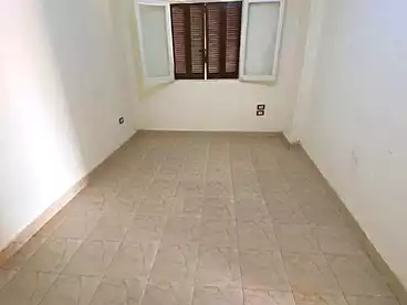 عقارات للإيجار في شارع الهرم، الهرم، 100 متر