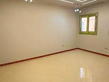 شقق للبيع في شارع خليل حماده، سيدي بشر بحري، 180 متر
