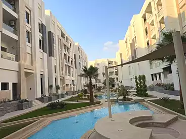 شقق للبيع في كمبوند الجار بريتش ديستريكت، كمبوند بمدينة الشروق، 177 متر