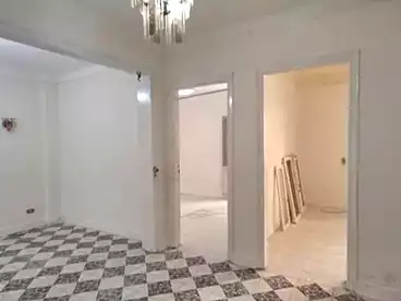Apartments For sale in Mahmoud El-Isawy St., Miami, 75 sqm