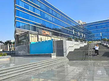 Offices For rent in Northern 90th St., 90th Street, 114 sqm