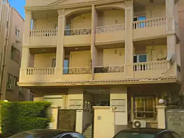 Penthouse For sale in El Defaa El Watany Compound, Compounds in New Cairo, 840 sqm