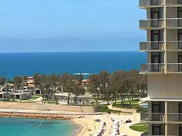 شقق مفروشة للبيع في طريق الجيش، المندرة، 80 متر