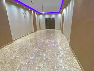 شقق للبيع في شارع المجزر الالي، اللبيني، 200 متر