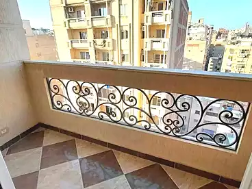 شقق للبيع في شارع خليل حماده، سيدي بشر بحري، 120 متر