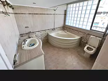 شقق للإيجار في زيزينيا، الاسكندرية، 265 متر