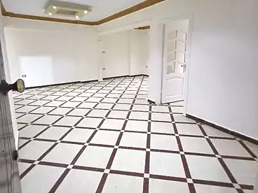 شقق للبيع في الفلكي، السيوف، 100 متر