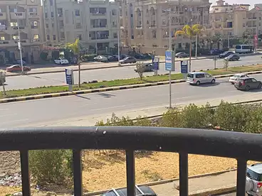شقق للبيع في شارع رقم 16، الحي الثالث، 235 متر