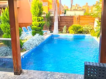 فلل للبيع في كمبوند نيوم أكتوبر - المطورون العرب، كمبوند في ٦ اكتوبر، 185 متر