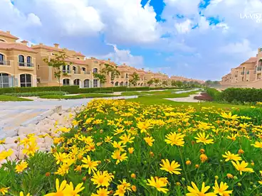 عقارات للبيع في كمبوند لافيستا سيتى، الحي السكني الرابع - R4، 228 متر