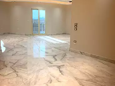 عقارات للإيجار في شارع بغداد، الكوربة، 230 متر