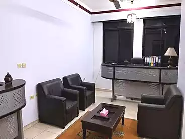 إداري للإيجار في العريش، الهرم، 140 متر