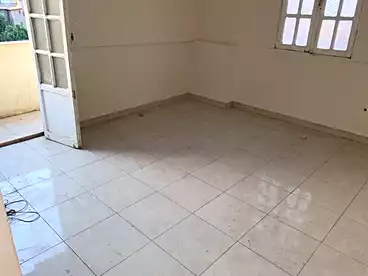 عقارات للإيجار في شارع السرايات، عبده باشا، 130 متر