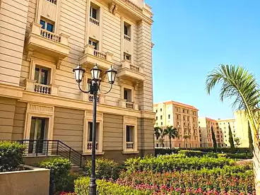 للبيع في جاردن سيتي - سيتي ايدج، الحي السكني الخامس - R5، 196 متر