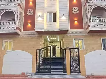 للبيع في شارع الحي الثالث، الحي الثالث، 130 متر